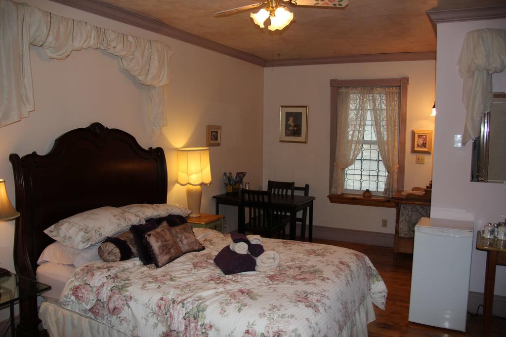 The Colonel'S Inn Prescott Bagian luar foto